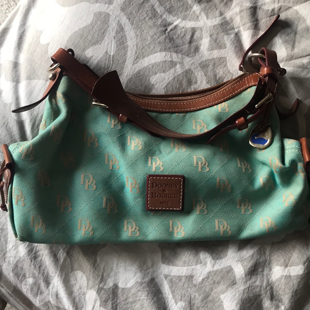 **Used** Dooney & Bourke Purse